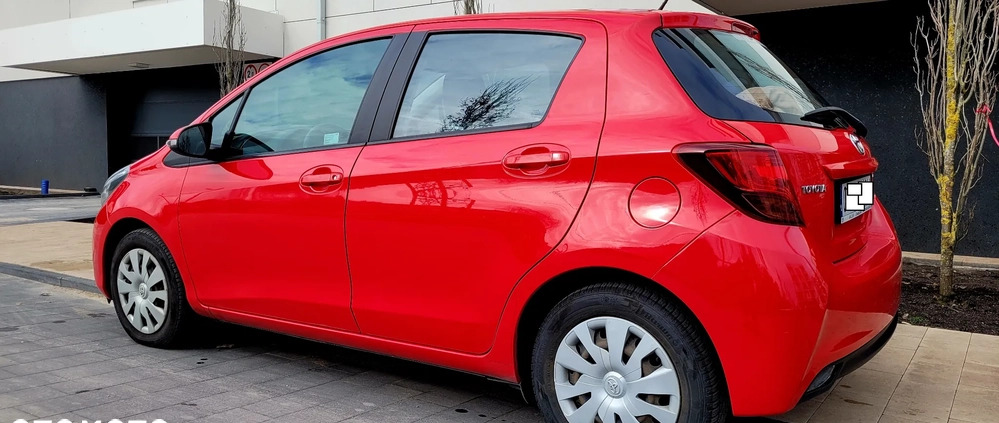 Toyota Yaris cena 25000 przebieg: 194500, rok produkcji 2017 z Rumia małe 92